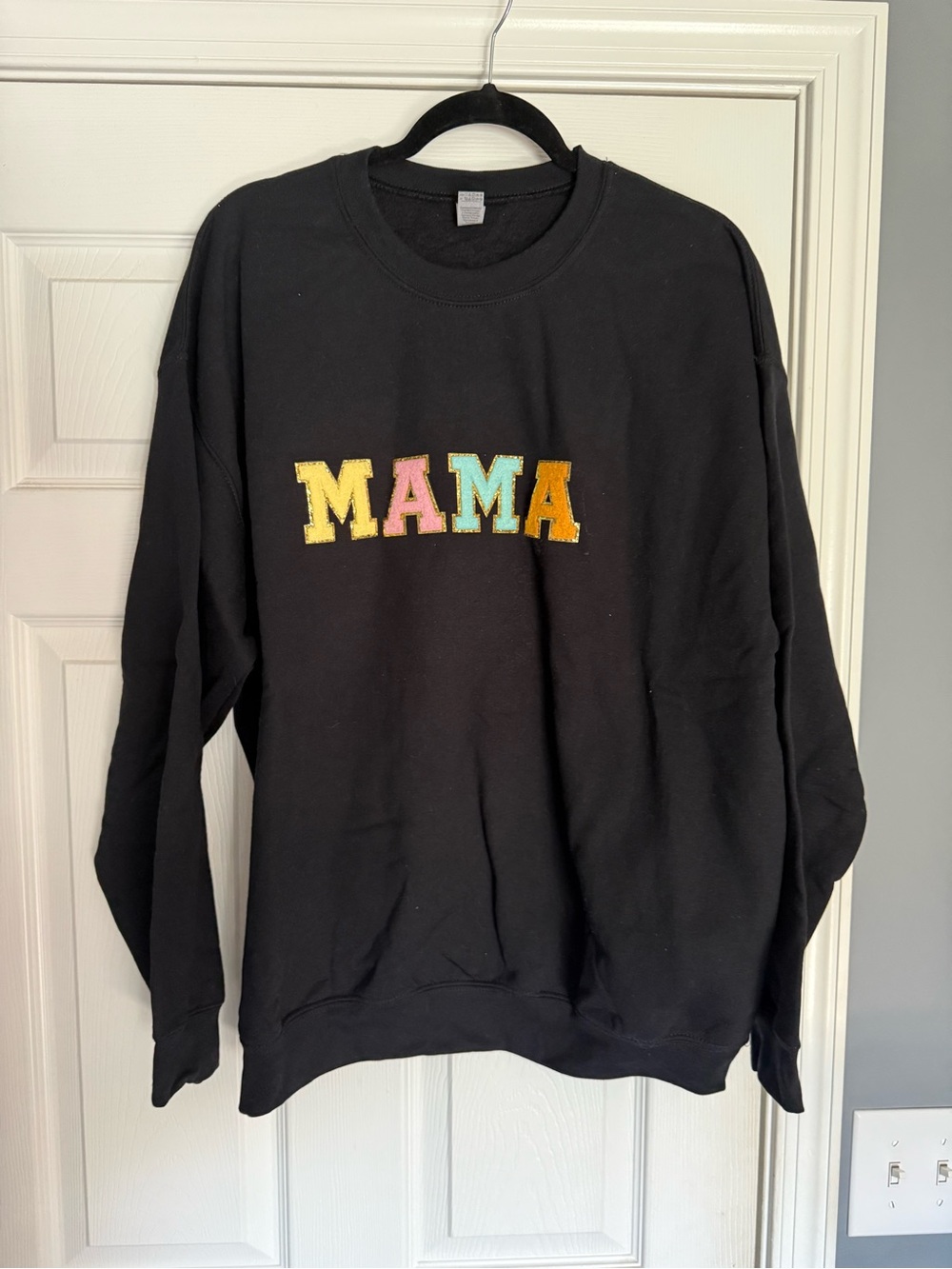 Gildan Black Kids Sweatshirt with Multicolor "MAMA" Appliqué